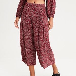 NWOT AE BOHO LACE UP PANT